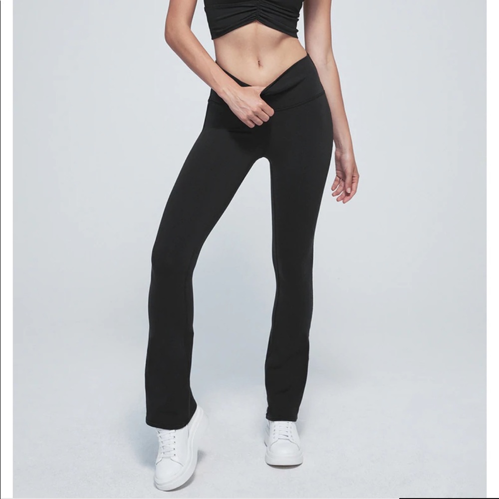 Alo Yoga Airbrush High-Waist 7/8 Bootcut Legging